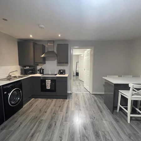 Hosted By Ryan - 2 Bedroom Apartment Liverpool Zewnętrze zdjęcie